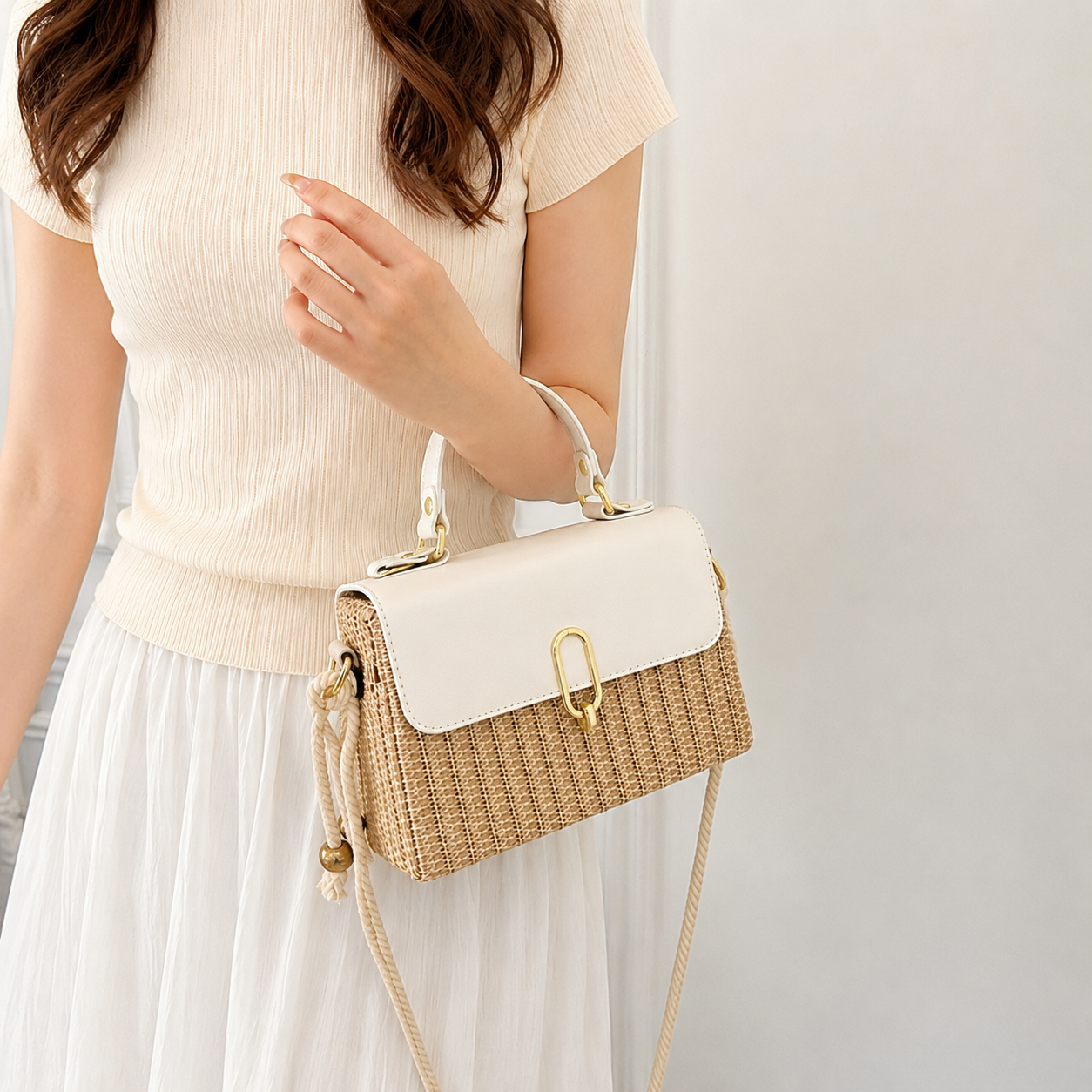 WOVEN CHIC_編み込みデザイン ワンショルダーバッグ レディース