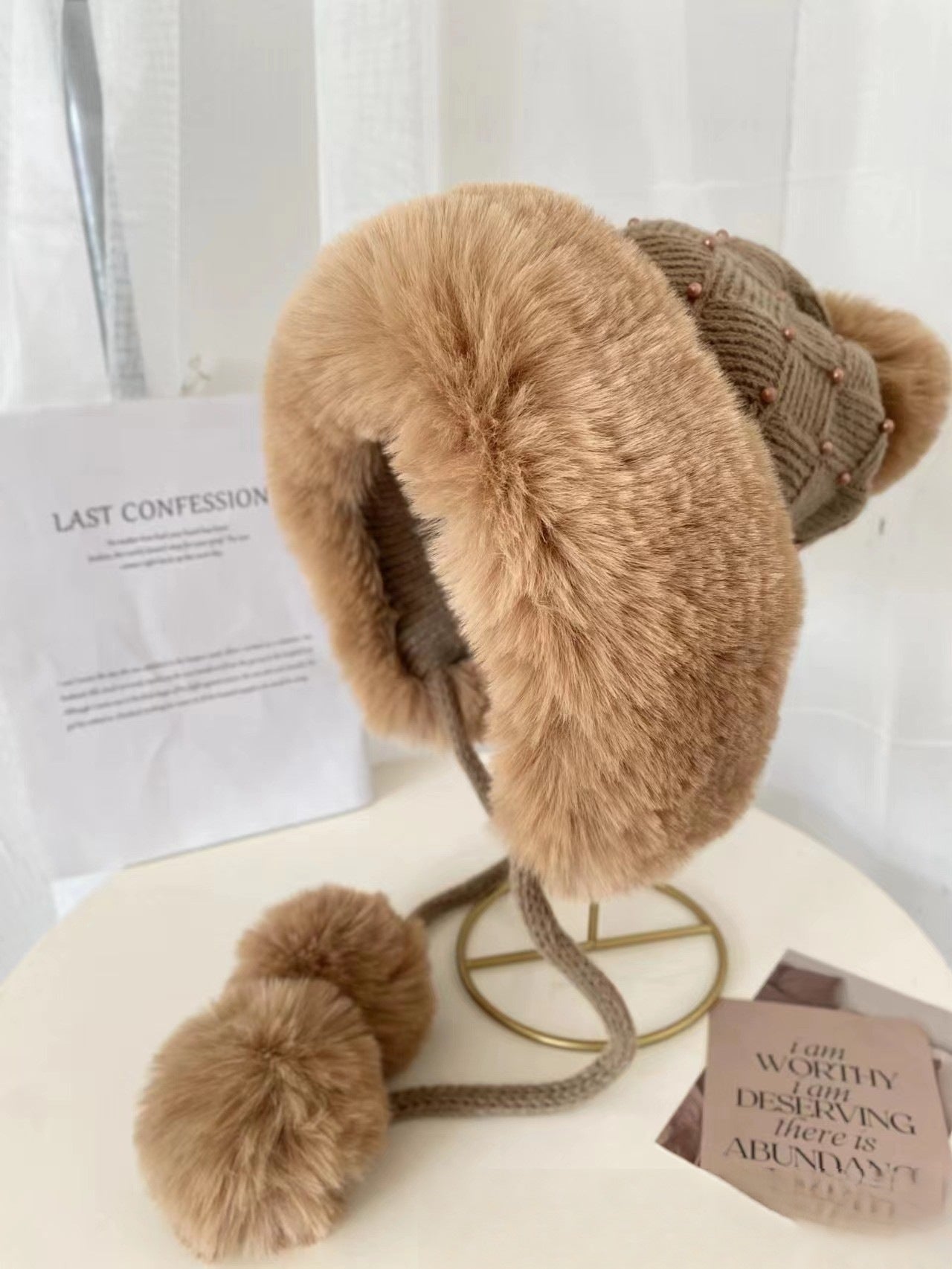 パールキャップ_冬 レディース パール飾り カワイイ ニット帽