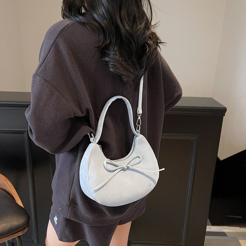 Form_Design-focused Underarm Shoulder Bag
