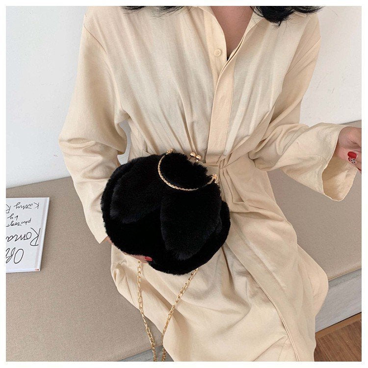 モコラ_ふわふわ イヤーデザイン ミニラウンド チェーンバッグ