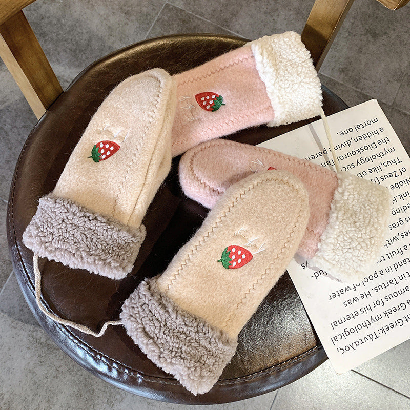 ベリーホット_レディース いちご柄 裏起毛あったか 冬用サイクル手袋