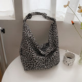 レオカンバ_レオパード柄 大容量 キャンバストートバッグ レディース