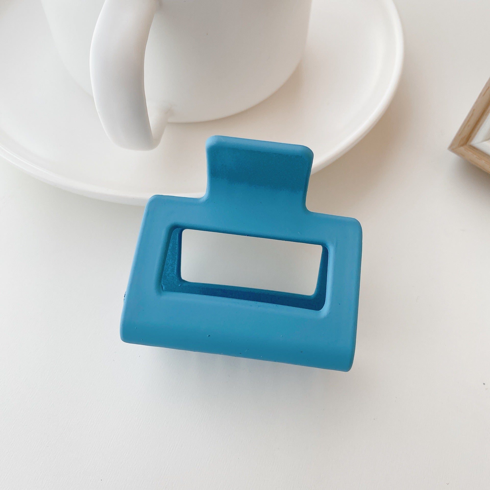 Crowell_Frosty Matte Texture 5cm Square Hair Clip for Women