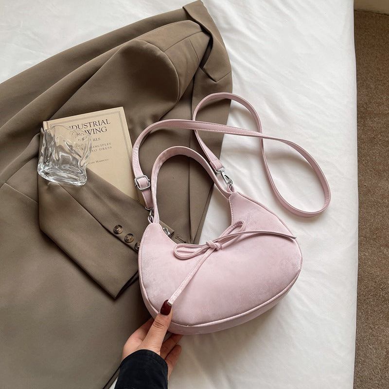 Form_Design-focused Underarm Shoulder Bag