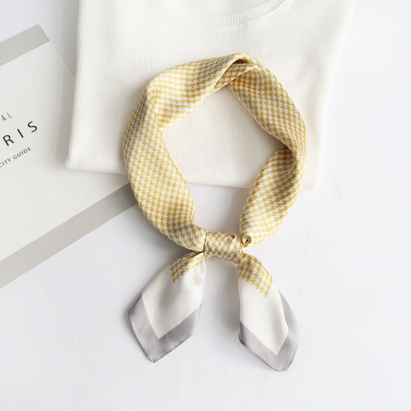 チドリシルキー_上品な千鳥格子プリント シルクレディーススカーフ