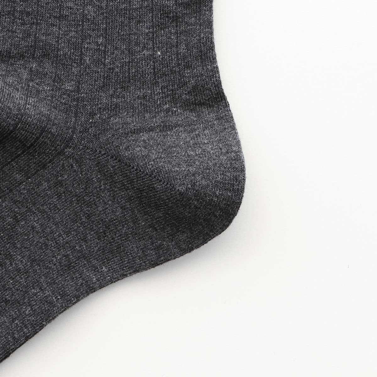 Calvin Klein 92572200 3 Pair Set, Antibacterial and Odor Resistant, Thick Rib, One Point Embroidery, Crew Length, Business Socks, Men's Socks, Men's, Black