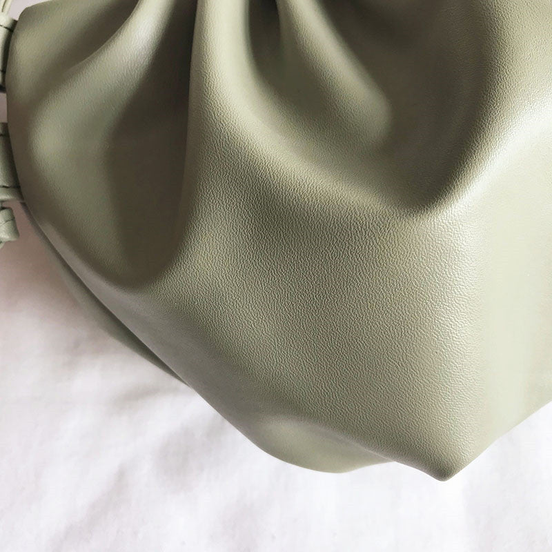 Cloudy Day_Trend Cloud Crossbody Bag