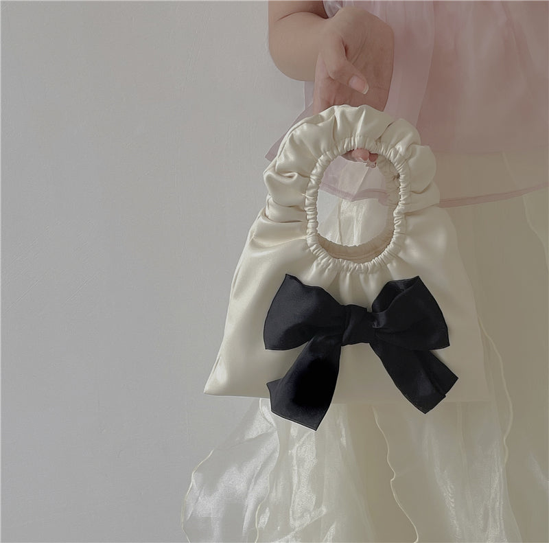 ボウミューズ_リボン付き プリーツデザイン ミニバッグ