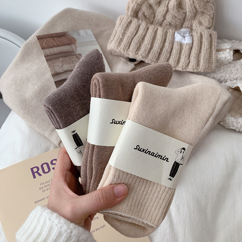 Daily Warm: Warm long socks that flatter a Maillard-style outfit