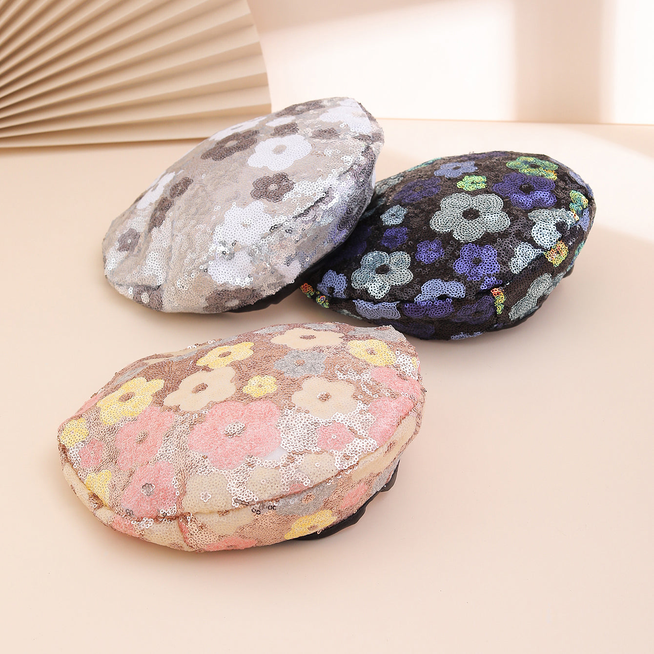 FLORA BERET_スパンコール花付き ベレー帽 レディース トレンド
