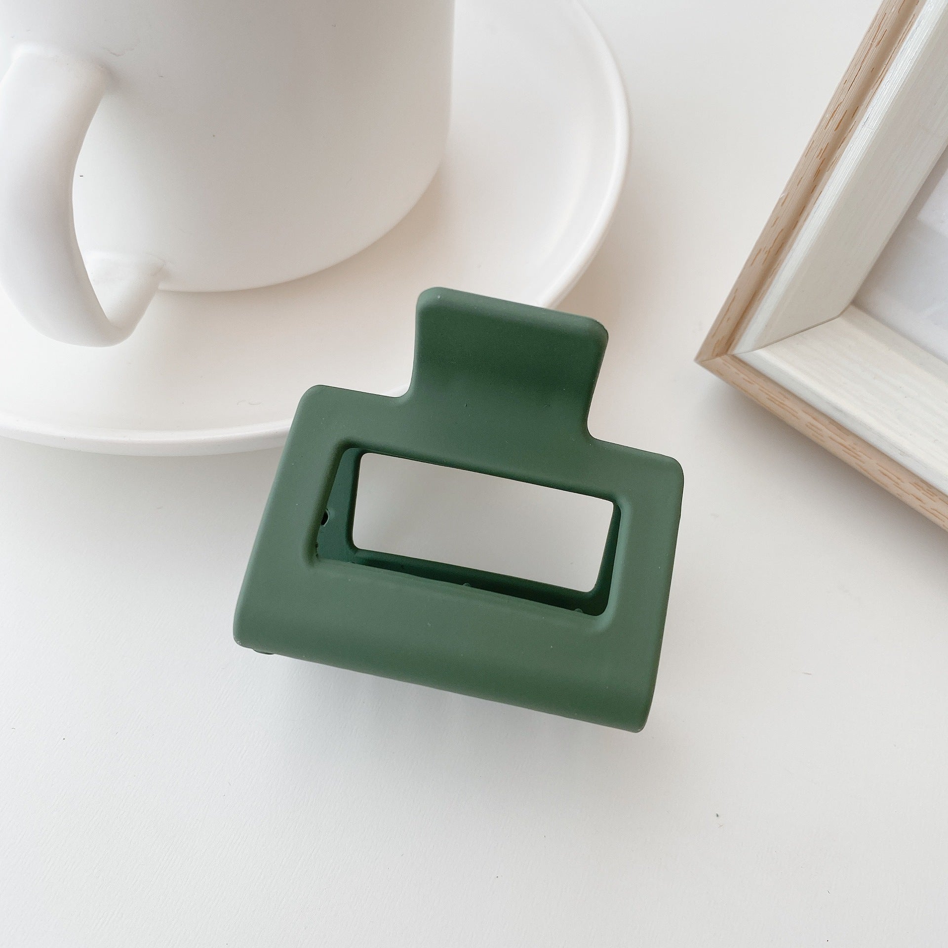 Crowell_Frosty Matte Texture 5cm Square Hair Clip for Women
