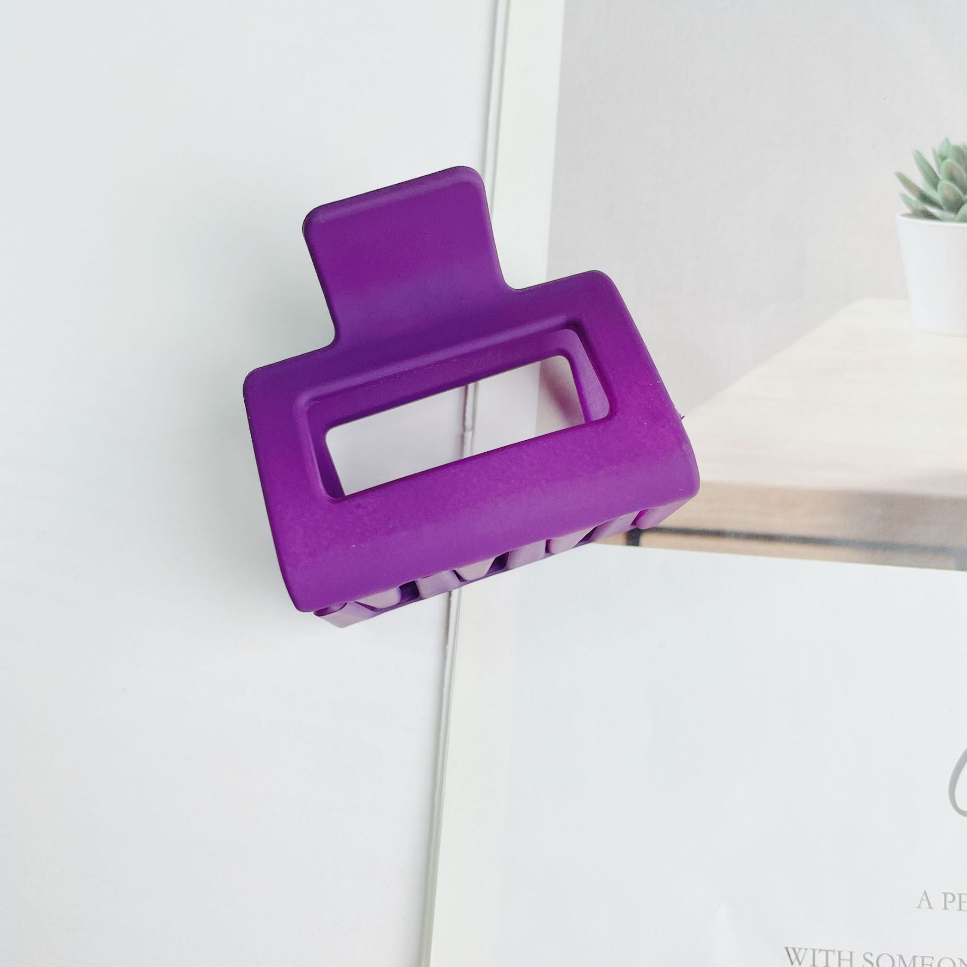 Crowell_Frosty Matte Texture 5cm Square Hair Clip for Women