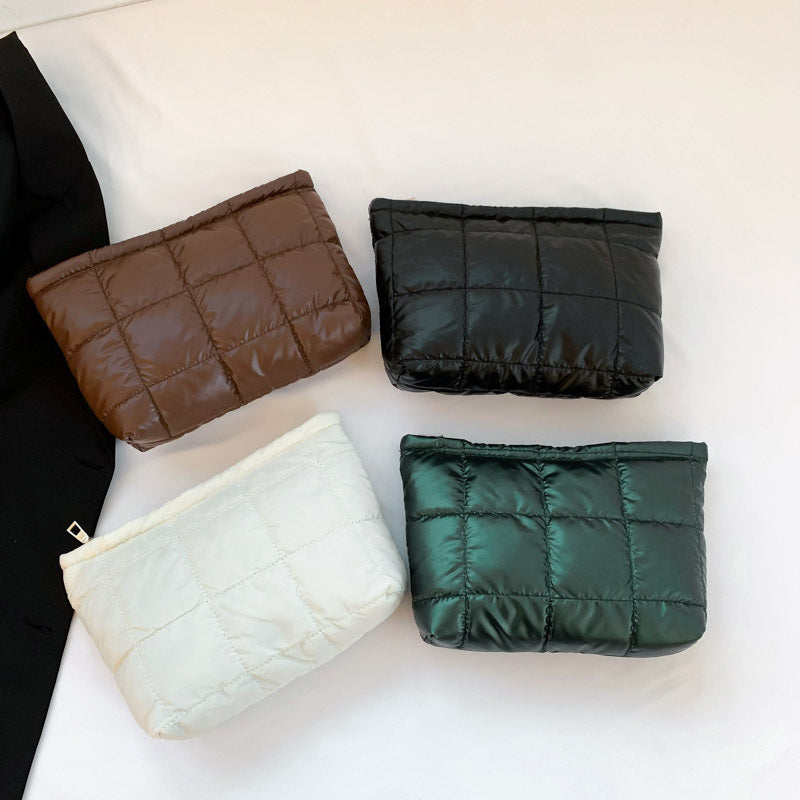Stitch Note_Simple All-Match Check Embroidery Clutch Bag