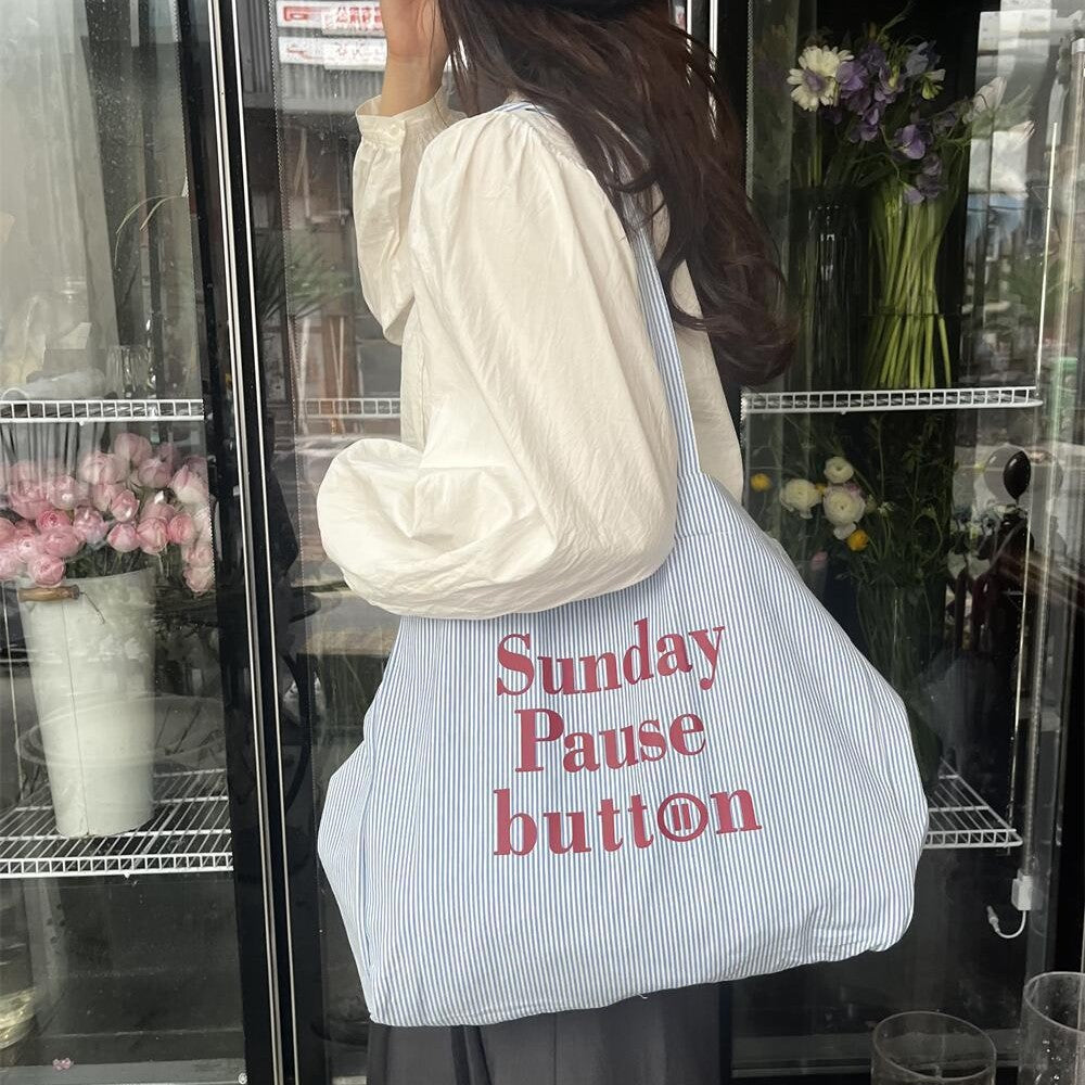 ストライプレター_大容量 ロゴストライプ トートバッグ