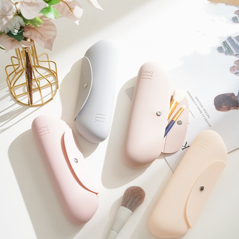 クリーネ_シリコン製 防塵 メイクブラシ収納 ビューティーポーチ