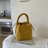 ソワレス_マットスエード ステッチ クロスボディバッグ プチプラ高見えデザイン