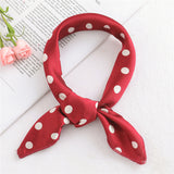 ミニエレガンス_小さめレディーススクエアスカーフ 上品コーデ・通勤にも