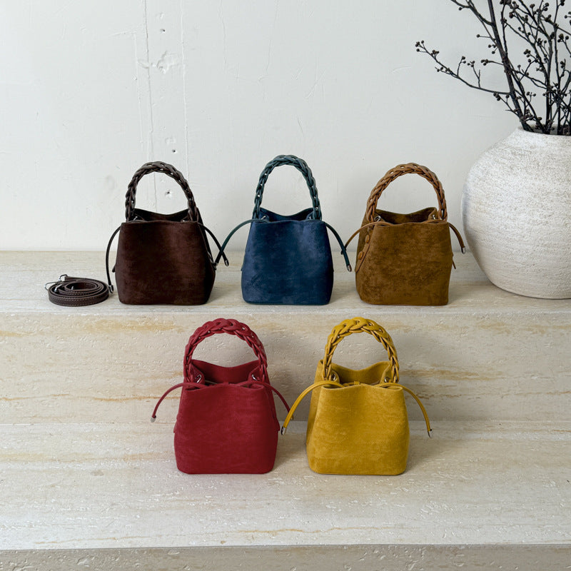 ソワレス_マットスエード ステッチ クロスボディバッグ プチプラ高見えデザイン