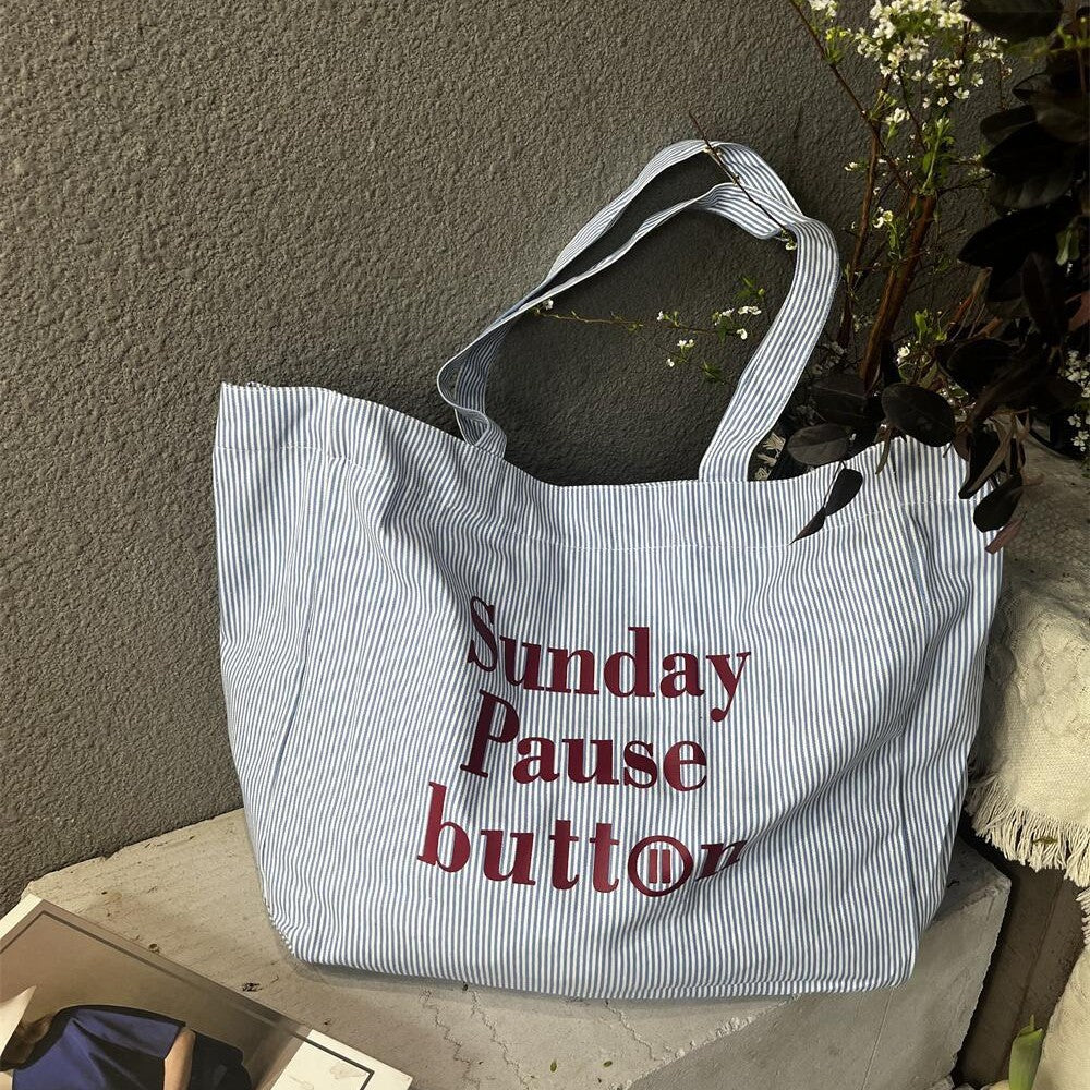 ストライプレター_大容量 ロゴストライプ トートバッグ